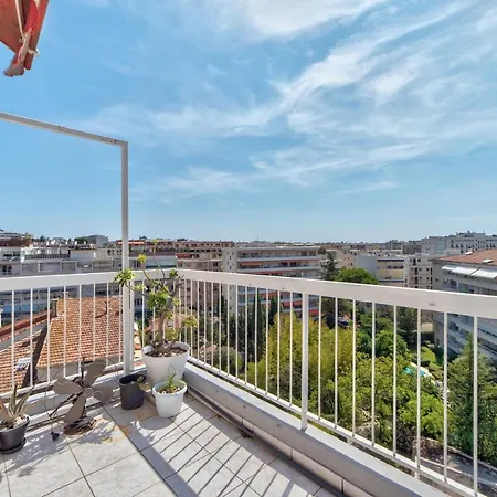 Marechal 2 Bedroom Flat Apartman *